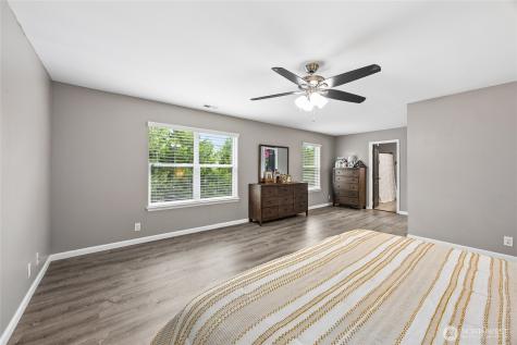 19506 104th Avenue E Graham WA 98338