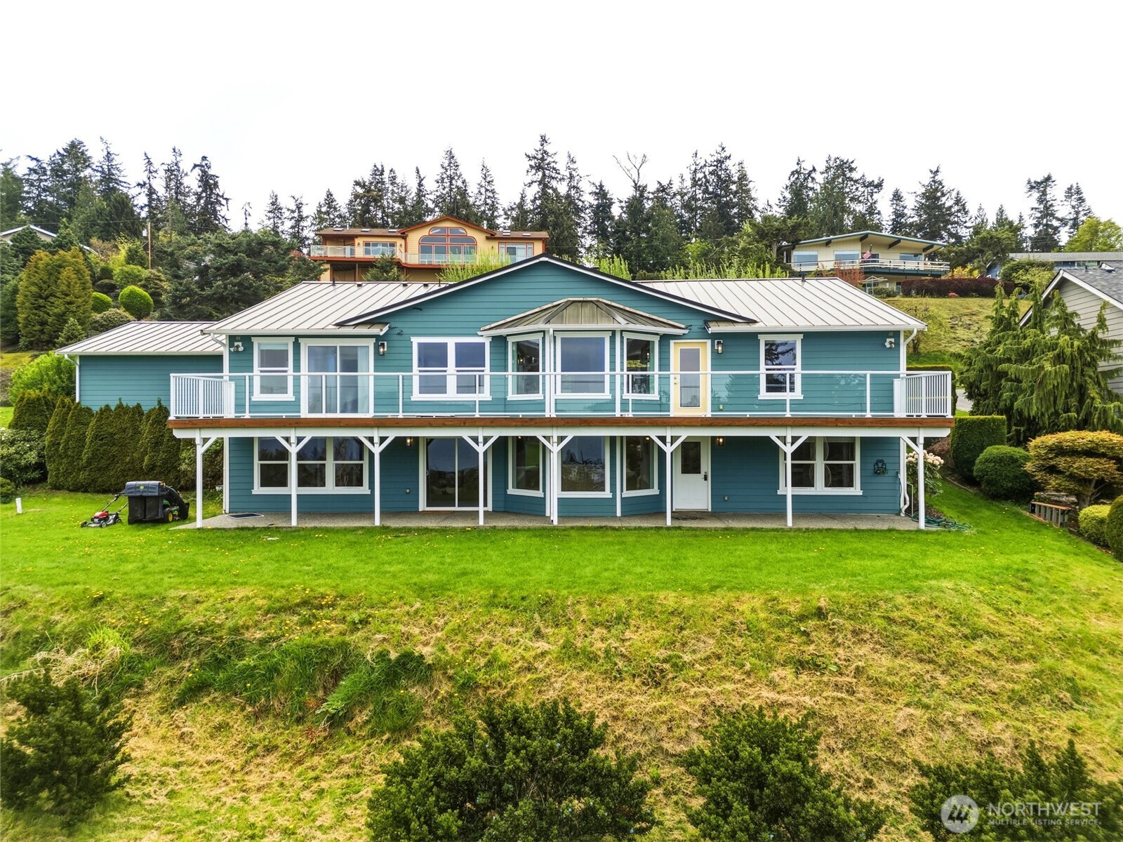 838 Gladstone Drive Camano Island WA 98282