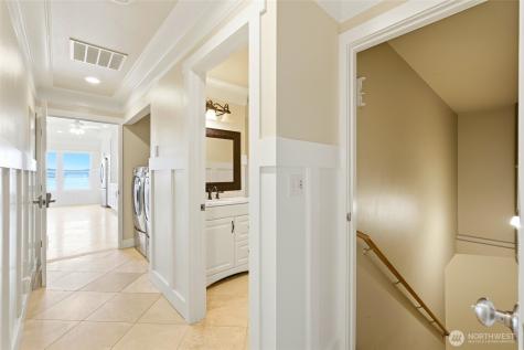 838 Gladstone Drive Camano Island WA 98282