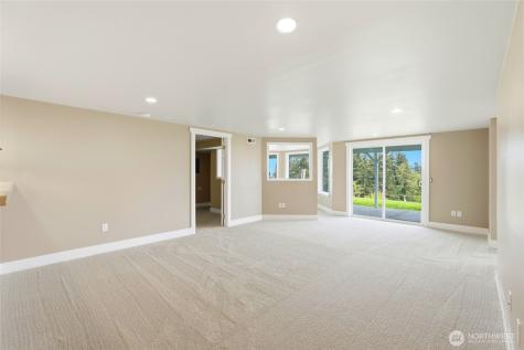 838 Gladstone Drive Camano Island WA 98282