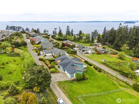 838 Gladstone Drive Camano Island WA 98282