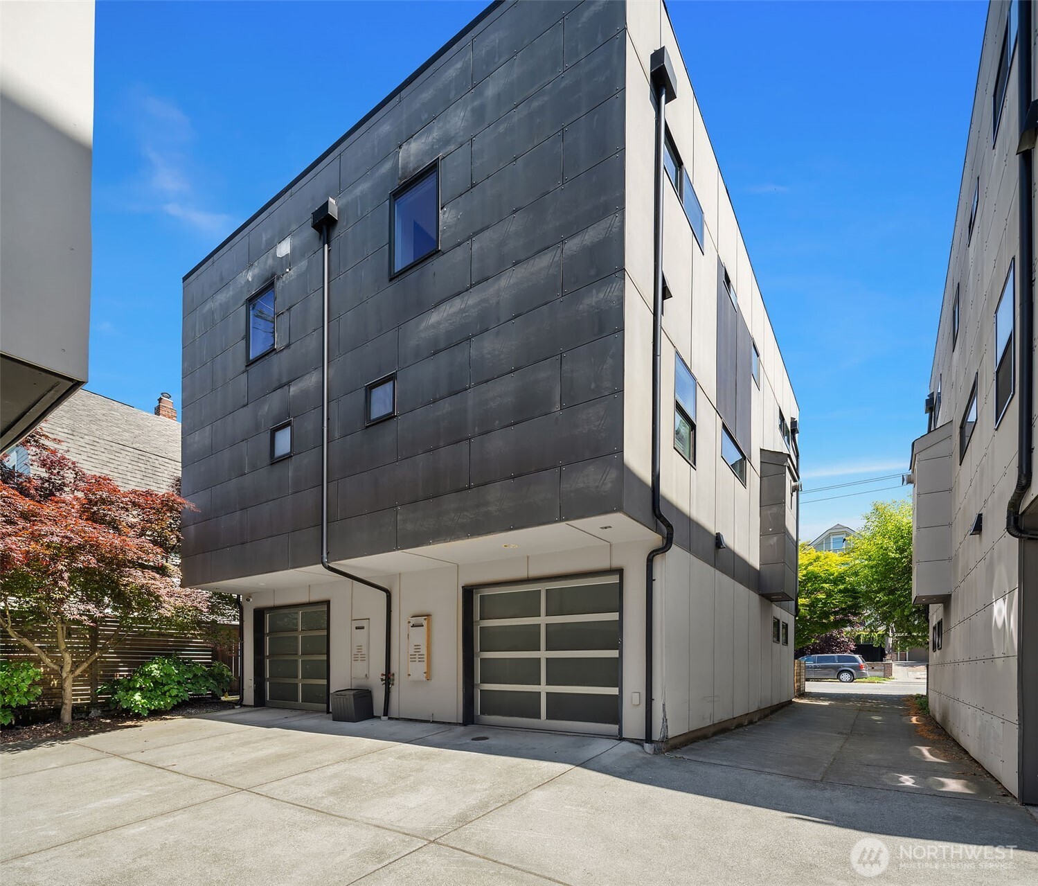219 12th Avenue E Seattle WA 98102