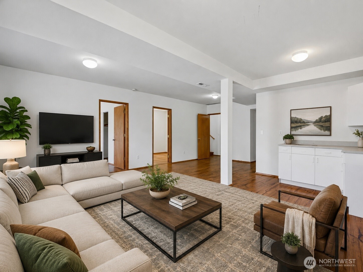 512 N 104th Street Seattle WA 98133