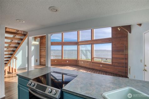 288 Sunrise Avenue SE Ocean Shores WA 98569