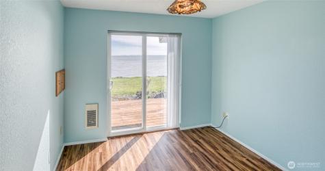 288 Sunrise Avenue SE Ocean Shores WA 98569