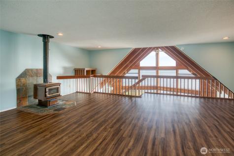 288 Sunrise Avenue SE Ocean Shores WA 98569