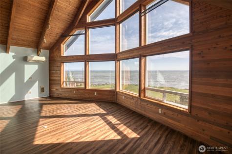 288 Sunrise Avenue SE Ocean Shores WA 98569