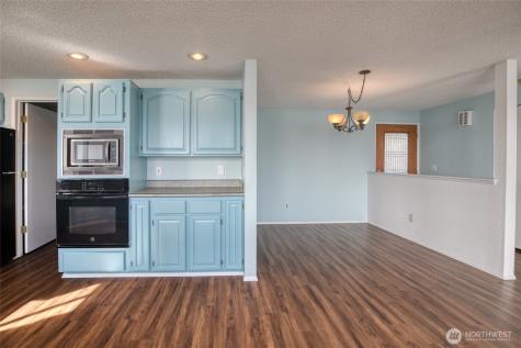 288 Sunrise Avenue SE Ocean Shores WA 98569