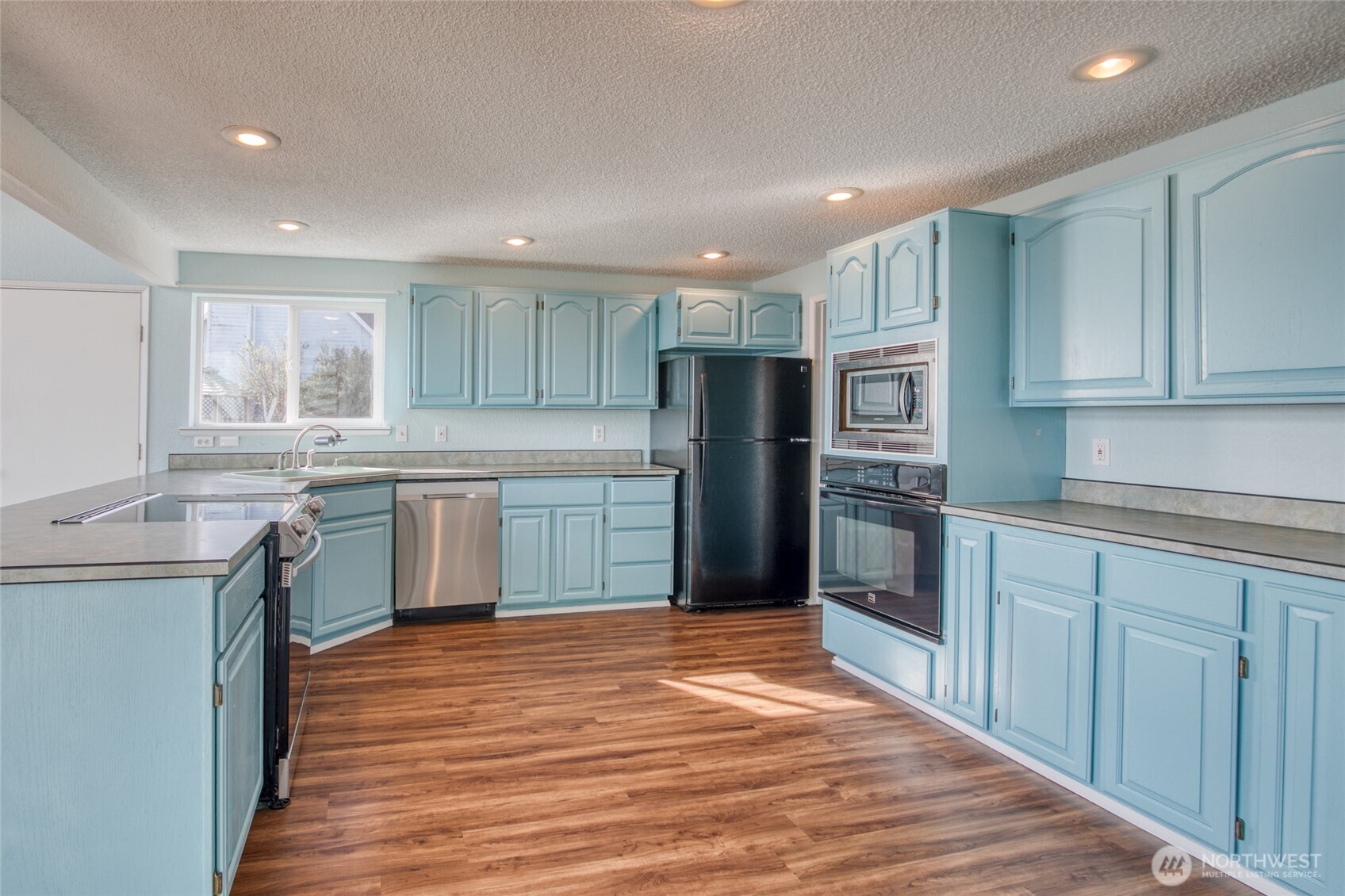 288 Sunrise Avenue SE Ocean Shores WA 98569