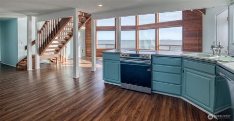 288 Sunrise Avenue SE Ocean Shores WA 98569