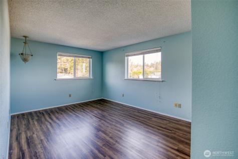 288 Sunrise Avenue SE Ocean Shores WA 98569
