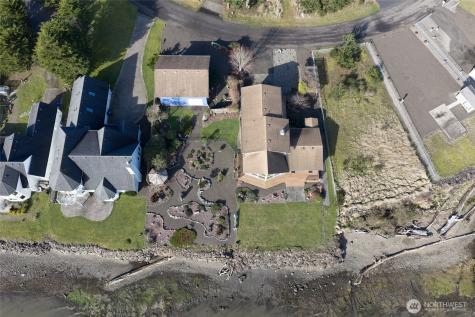 288 Sunrise Avenue SE Ocean Shores WA 98569