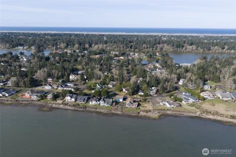 288 Sunrise Avenue SE Ocean Shores WA 98569
