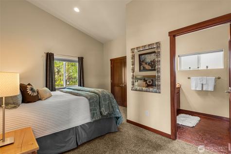 25 Harvey Lewis Lane Manson WA 98831
