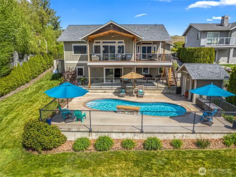 25 Harvey Lewis Lane Manson WA 98831