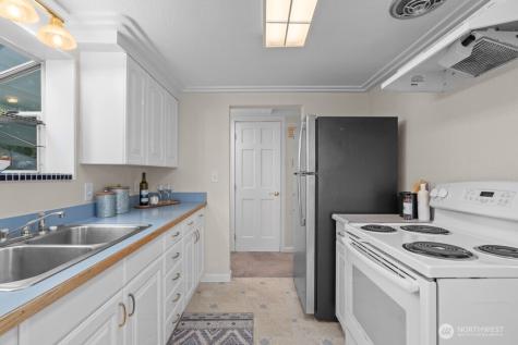 3536 SW Monroe Street Seattle WA 98126