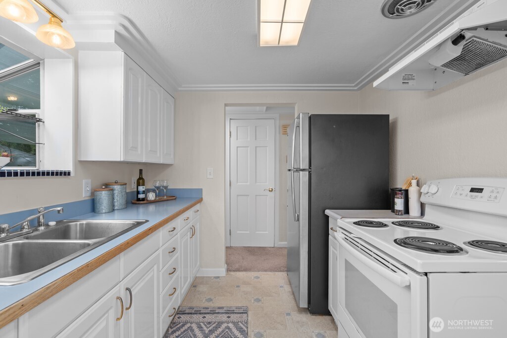 3536 SW Monroe Street Seattle WA 98126