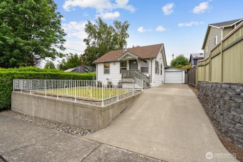 3536 SW Monroe Street Seattle WA 98126