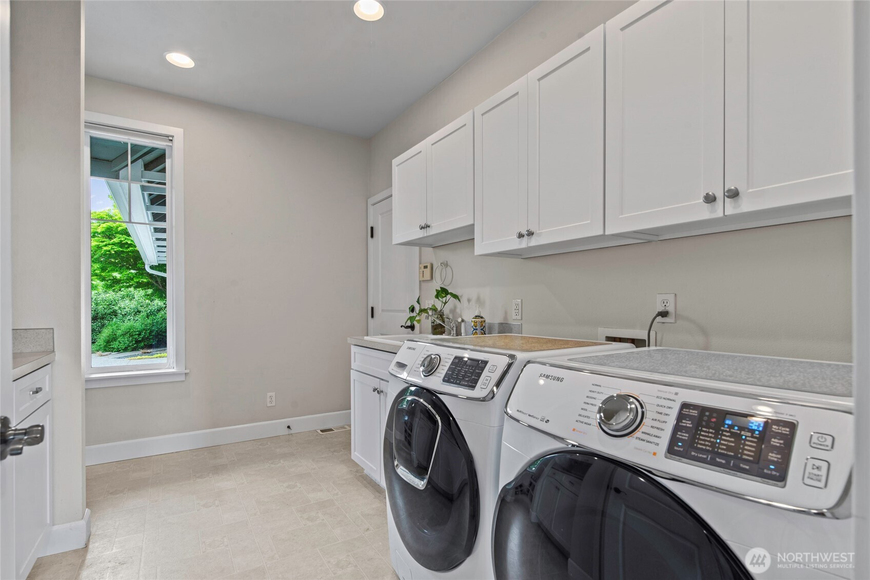 9306 Milburn Loop SE Olympia WA 98513