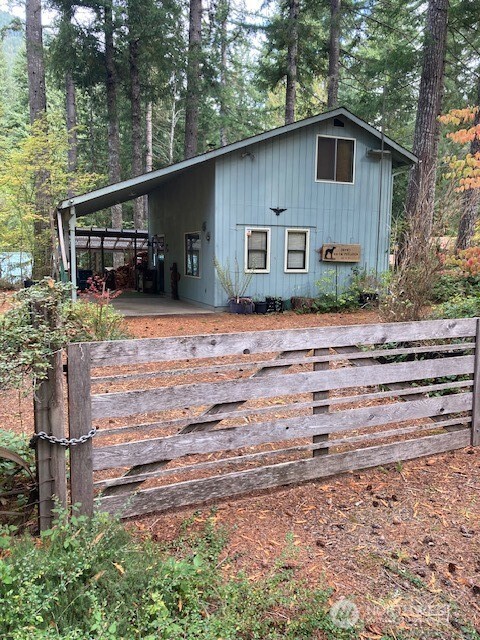 351 N Potlatch Drive Hoodsport WA 98548