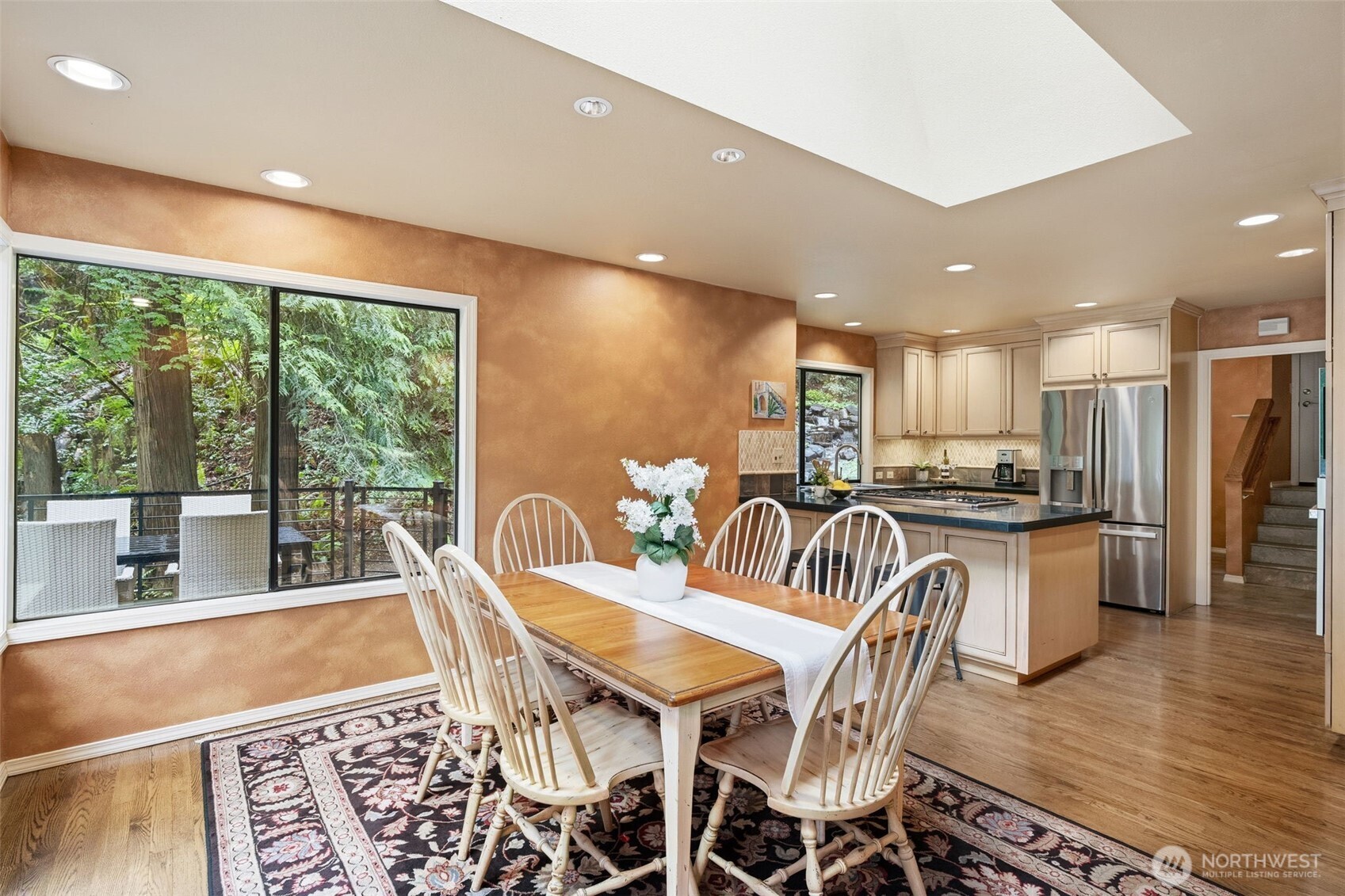 2825 NW Pine Cone Drive Issaquah WA 98027