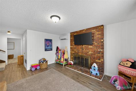 2684 Olympic Drive Oak Harbor WA 98277