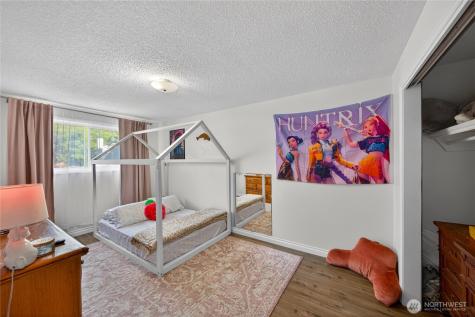 2684 Olympic Drive Oak Harbor WA 98277