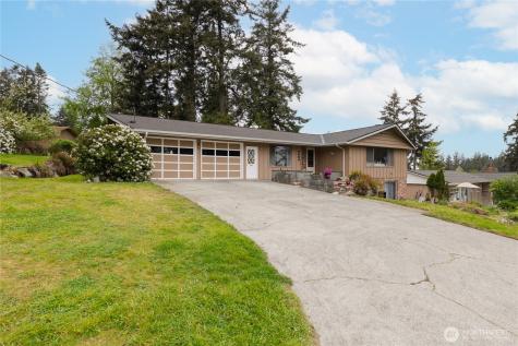 2684 Olympic Drive Oak Harbor WA 98277
