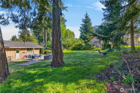 2684 Olympic Drive Oak Harbor WA 98277