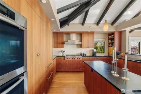 1640 Magnolia Boulevard W Seattle WA 98199