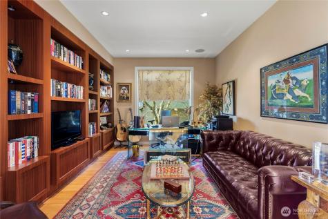 1640 Magnolia Boulevard W Seattle WA 98199