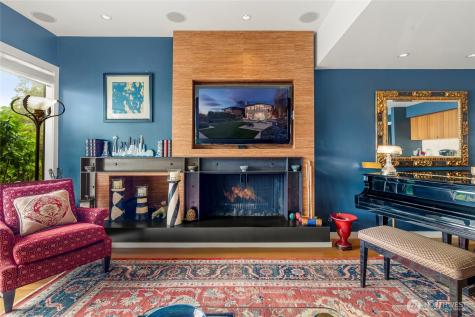 1640 Magnolia Boulevard W Seattle WA 98199