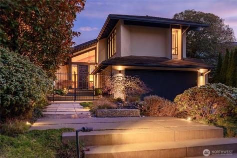 1640 Magnolia Boulevard W Seattle WA 98199