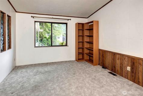 1121 244th Street SW Bothell WA 98021