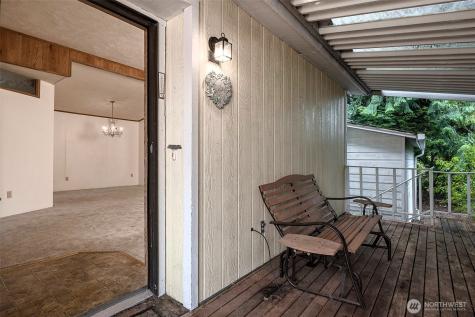 1121 244th Street SW Bothell WA 98021