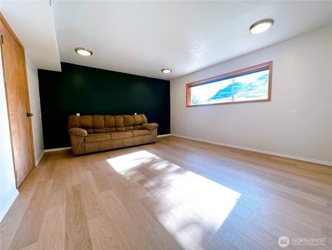 227 E Franklin Chelan WA 98816