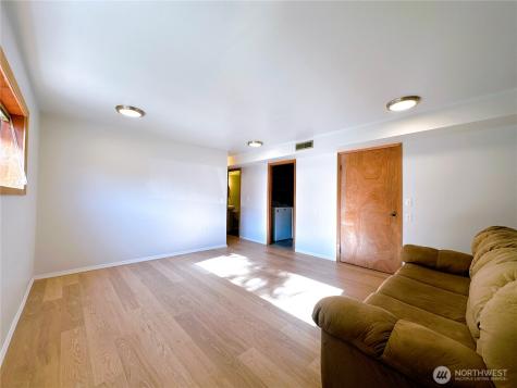 227 E Franklin Chelan WA 98816