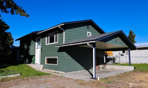227 E Franklin Chelan WA 98816