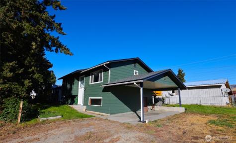 227 E Franklin Chelan WA 98816