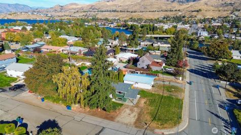227 E Franklin Chelan WA 98816