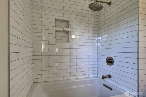733 104th Street Seattle WA 98133