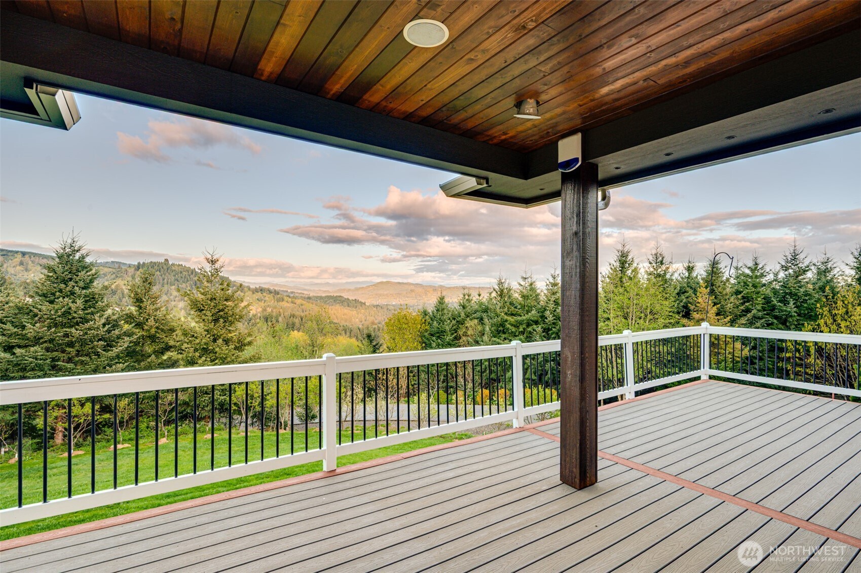 200 Pineridge Drive Woodland WA 98674