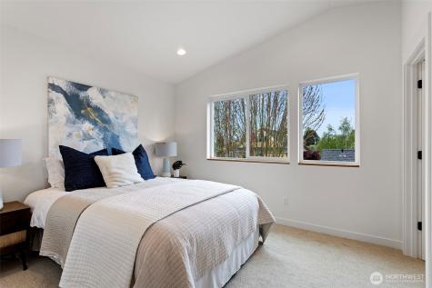 6743 Earl Avenue NW Seattle WA 98117