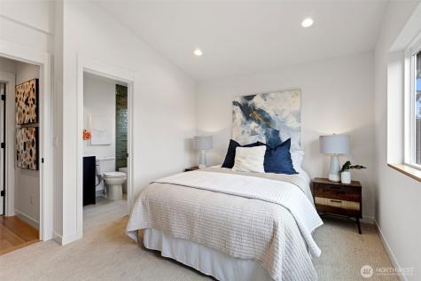 6743 Earl Avenue NW Seattle WA 98117
