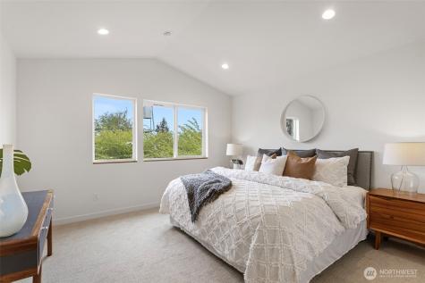 6743 Earl Avenue NW Seattle WA 98117