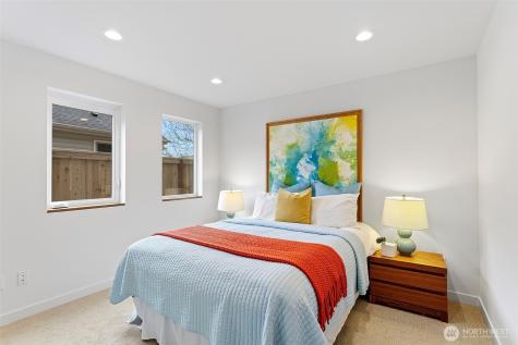6743 Earl Avenue NW Seattle WA 98117