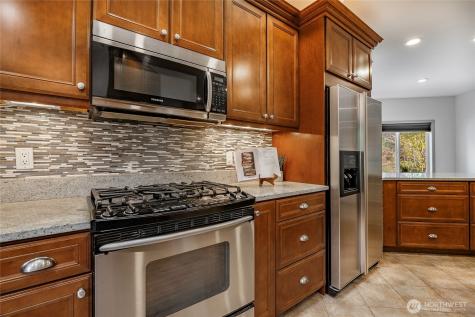 8975 Snowy Owl Lane Blaine WA 98230