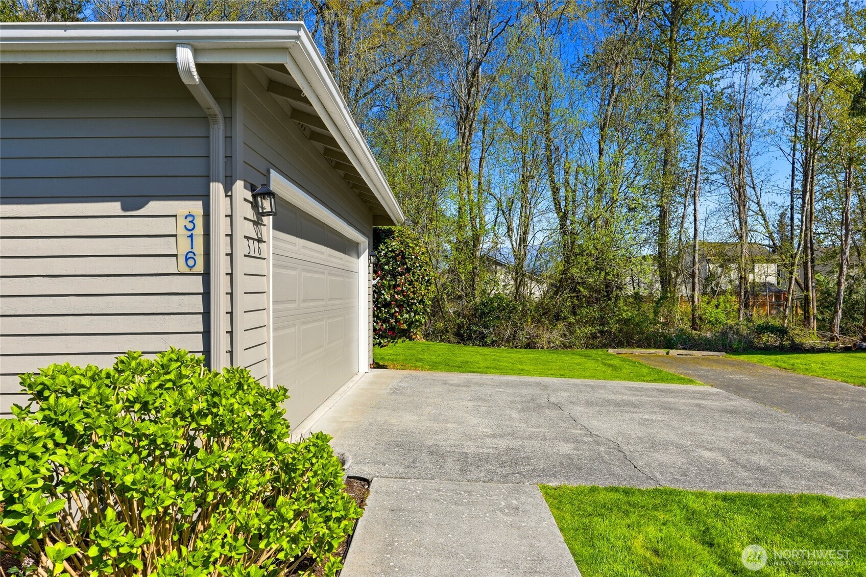 2901 Club Court Mount Vernon WA 98273