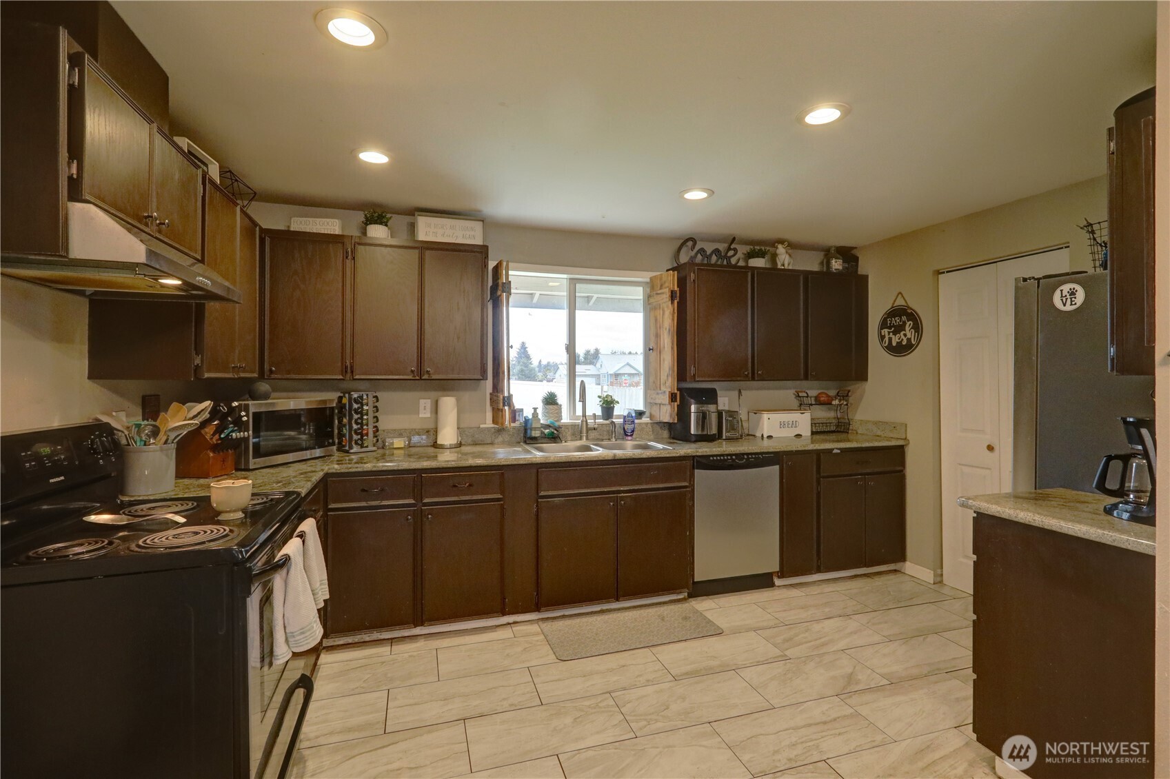 18005 Iris Place SW Rochester WA 98579