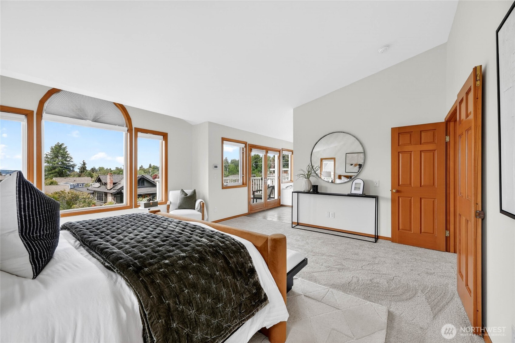 6530 44th Avenue SW Seattle WA 98136